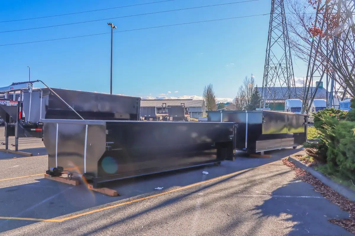 Professional dumpster rental and junk removal service in Rotterdam